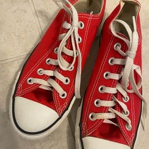 Chuck taylor converse - for men or woman
